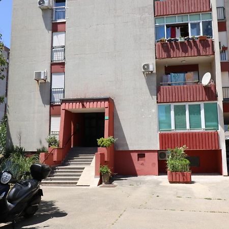 Sneky Apartment Pula Luaran gambar