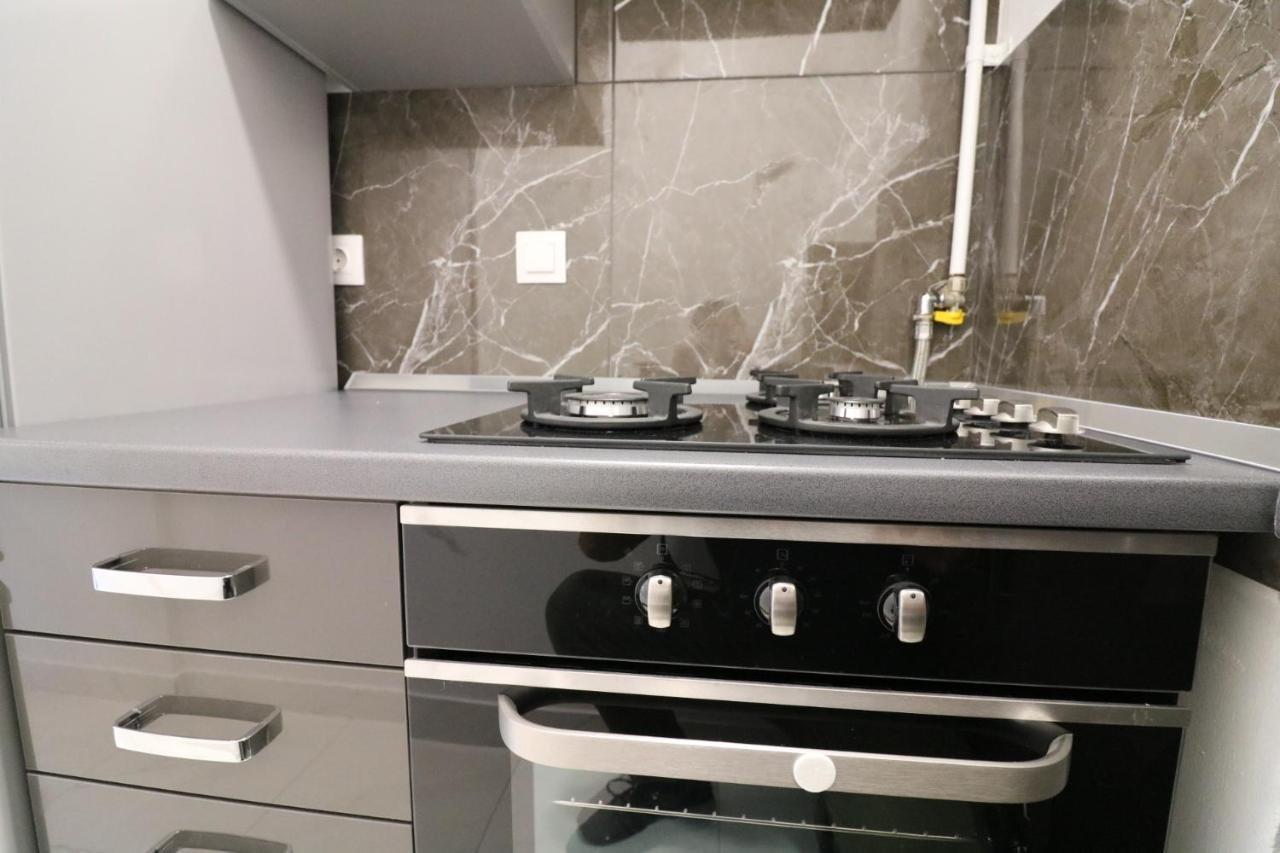 Sneky Apartment Pula Luaran gambar